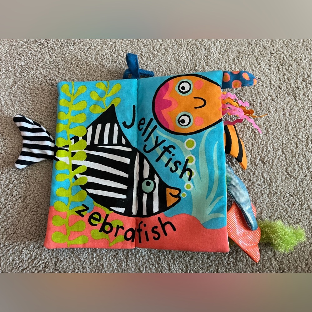 LOT Touch Feel Sensory Activity Cloth Books Manhattan Toy Lamaze Jellycat - Picture 5 of 7